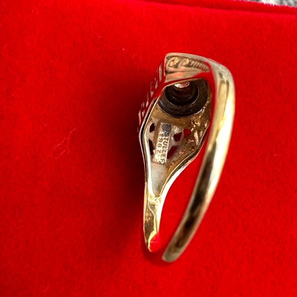 14k gold Filigree ring size 6 with 0.10 white Diamond - Picture 3 of 13